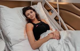 Představte si, že jste třináctiletá. Dokonala Prsa Nemusi Byt Jenom Sen Zakladem Je Vhodna Klinika A Kvalitni Implantaty Hvezdny Styl