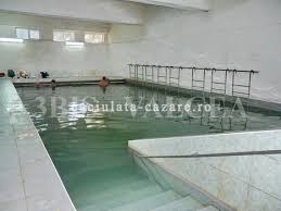 Piscina Interioara Hotel Traian Turism Si Cazare In Calimanesti Caciulata