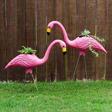 Pink Flamingo Planters Easy Outdoor Diy Projects My Colortopia Plastic Pink Flamingos Flamingo Craft Flamingo Decor