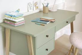 Bienvenue sur notre page jeux de fille du site jeu.info. Bureau Enfant 1 Porte 2 Tiroirs Vert Pieds En Chene Suzon Maisons Du Monde