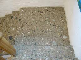 Brannenburger nagelfluh gibt es in verschiedenen strukturen. Steinbruch Huber Steine Fur Gartenmauern Aus Granit Nagelfluh Kalkstein Schiefer Und Gneis