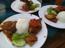 One Of The Best Nasi Ayam Penyet Ever Wong Solo Shah Alam Traveller Reviews Tripadvisor