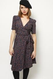 Robe d'été pleine de couleur sessun ! Sessun Chicama Robe Carbone Bloem Garmentory