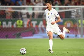 He also revealed that the personal terms had been agreed since days and paperwork for the transfer will be prepared in the last few hours. Manchester United Get Transfer Boost As Real Madrid Lower Raphael Varane Asking Price And More Rumours Manchester Evening News