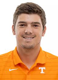 11 Vols Close Play in Chicago with a 4-1 Win Over Illinois