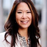 Leslie Brunner's Instagram, Twitter & Facebook