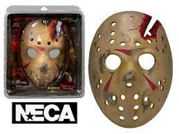 Il vero volto di jason è sicuramente l'unico motivo per cui potrei giocare ancora a venerdì 13, poi credo che sascha sia d'accordo,limoni duri con quel fusta. Maschera Jason Voorhees Damaged Mask Prop Replica Venerdi 13 Friday 13th By Neca Eur 54 99 Picclick It
