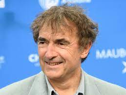Actor, film director, screenwriter years active. Albert Dupontel Bientot Papa A 56 Ans Qui Est Sa Compagne Catherine Bozorgan Voici