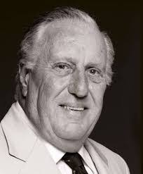 Amanda Madrazo's Instagram, Twitter & Facebook