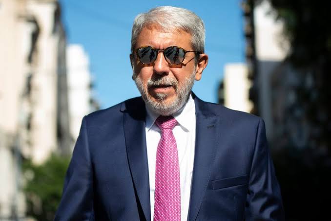 Aníbal Fernández reveló que presentó su renuncia pero el Presidente lo  ratificó en el cargo - El Economista