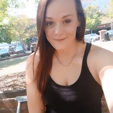 Tammy Peeples's Instagram, Twitter & Facebook