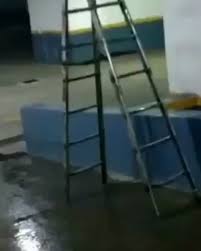 (agar resolusinya tepat/tidak berubah klik kanan pada gambar > open image in new tab trus save image as.) yo wis. Urban Misteri Official On Instagram Bisa Gitu Ya Serem Juga Klo Liat Tangga Jalan Sendiri Ghost Penampakan Ghost Instagram Tangga