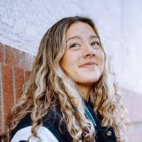 Hazel Lee's Instagram, Twitter & Facebook