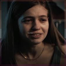 Amber Knipp's Instagram, Twitter & Facebook