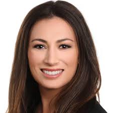 Katie Combs's Instagram, Twitter & Facebook