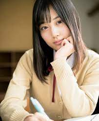 乃木坂46山下美月ちゃん冬の制服グラビア画像 akb48の画像まとめブログ ガゾ速 山下美月 乃木坂 制服