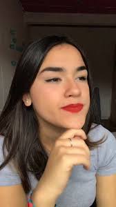 Flor Santos (@lareinaok)