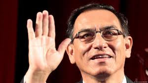 Martín Vizcarra asume como presidente de Perú