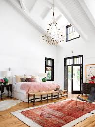 This Southern California Home From Hgtv Magazine Has The Sleek Shade To Thank For Its Signature Style Home Decor Bedroom Home Bedroom Home