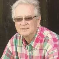 Elaine Decker's Instagram, Twitter & Facebook