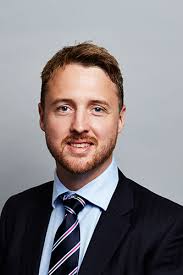 Hamish Maxwell's Instagram, Twitter & Facebook