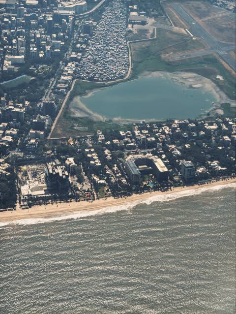 The areal view of Juhu beach from 3000 feet : r/mumbai