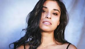 Discover & Stream: chae