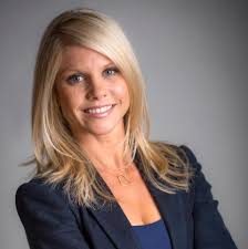 Stephanie Novak's Instagram, Twitter & Facebook