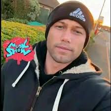 Honey, you're looking at my post, and you can't even say hi to me or you  don't love me anymore 💔it's me Jordan Daniel,i love you all  ♥️💕💗💓💞💖💘💝 massage me so we