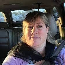 Christine Headley's Instagram, Twitter & Facebook