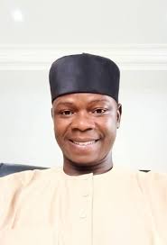 Tabbas Kowane Duhu Agabansa Akwai Haske Kayi Ta Tafiya Kada Kawai Waya  Tabbas Komai Yayi Zafi Sauki Nanan Zuwa Kowace Jarraba Akwai Lokacin  Karewar Ta Wata Rana Dukkan Mu Muna Wajan Mahaliccin