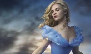 Résultat de recherche d'images pour "cendrillon 2015"