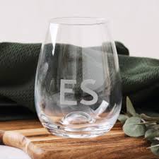 Choose the perfect 30th birthday gift from our range of personalised present ideas to give them something special on their milestone birthday. 30th Birthday Present Gift Ideas Hardtofind