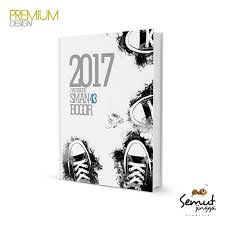 Berbagi ilmu dengan amal dan keihlasan cover buku sumber : Desain Buku Tahunan Elegan Semut Jingga Buku Tahunan Sekolah Yearbook