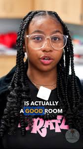 Meet Kaya Dean! She is such a gem! At just 18 years old, @locstar.222 is  not your average writer and poet