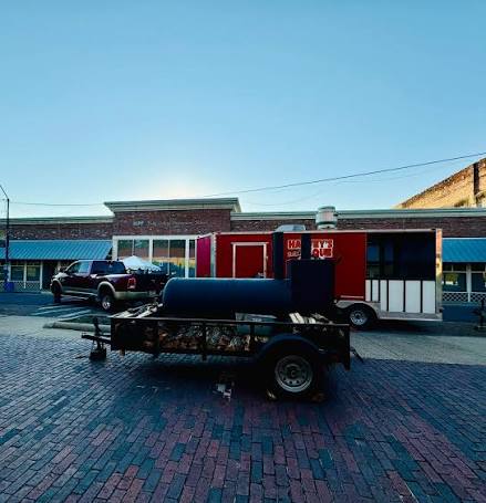 Harvey’s Que - Mobile Barbecue Food Truck — Restaurant food truck in West Helena, Arkansas