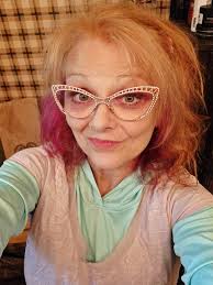 Jennileigh (@jennileighrocks) • Instagram photos and videos