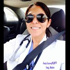 Avelina Sandoval (@aveli2014)