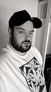 Hi everyone I am new here, hoping to find my true love 💕