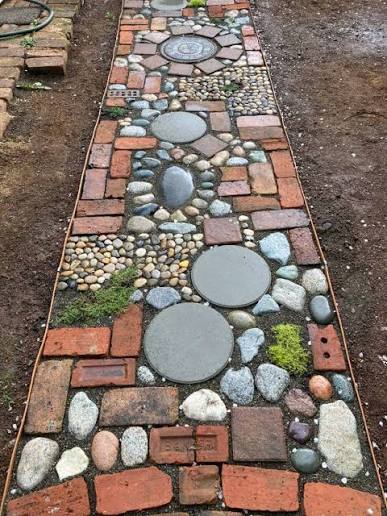 Amazing - Garden Path Ideas Embracing Natural And Recycled Materials See  more: https://1millionideas.com/30-garden-path-ideas-embracing-natural-and- recycled-materials?utm_source=THUY&utm_medium=1millionideas.com&utm_campaign=Joyce&utm_term=5-2023  ...