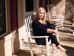 When it was evening he decided to go back and only now he realized that he lost his way. Where Is Donna Now