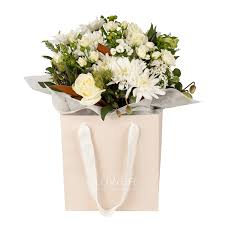 Interflora delivers flowers in auckland at home or in an office for all occasions. The Flower Delivery Company Auckland Florist Flowers Auckland Free Flower Delivery