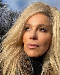 Tina Bounds's Instagram, Twitter & Facebook