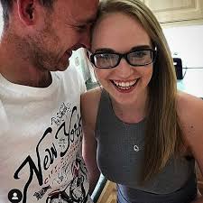 Went from a 908 pro to an elite a few months ago. Bloody hell its slow in  comparison ! Regretting 'upgrading'!