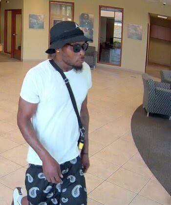 UPDATE: Great Southern Bank Robbed, Suspect Flees with Money (PHOTOS) - St.  Louis Metropolitan Police Department