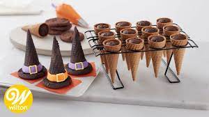Create These Cute Bewitching Witch Hat Cupcakes Using Upside Down Ice Cream Cones These Unique Halloween Cup Fun Halloween Treats Witch Cupcakes Cupcake Cones