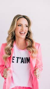 Valentine minis + Headshot Minis coming February 1st! , ❤️💌💕🌹💗, Book  Valentine minis now at the link in my bio. ❣️, Headshot link coming soon.,  #dallasvalentineminis