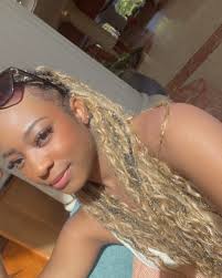 Danielle White (@dxni.w) • Instagram photos and videos