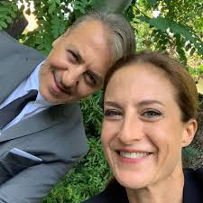 Evlendiğinde 3 aylık hamile olan canan ergüder, mayıs'ta oğlu demir'i kucağına almıştı. Canan Erguder On Instagram Basladiiiik In 2021 Turkish Actors Actors Couples