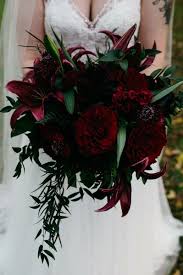 Gothic Wedding Flowers For Teenagers Goth Bouquet In 2019 Red Bouquet Wedding Wedding Bo Red Bouquet Wedding Wedding Flowers Wedding Bouquets